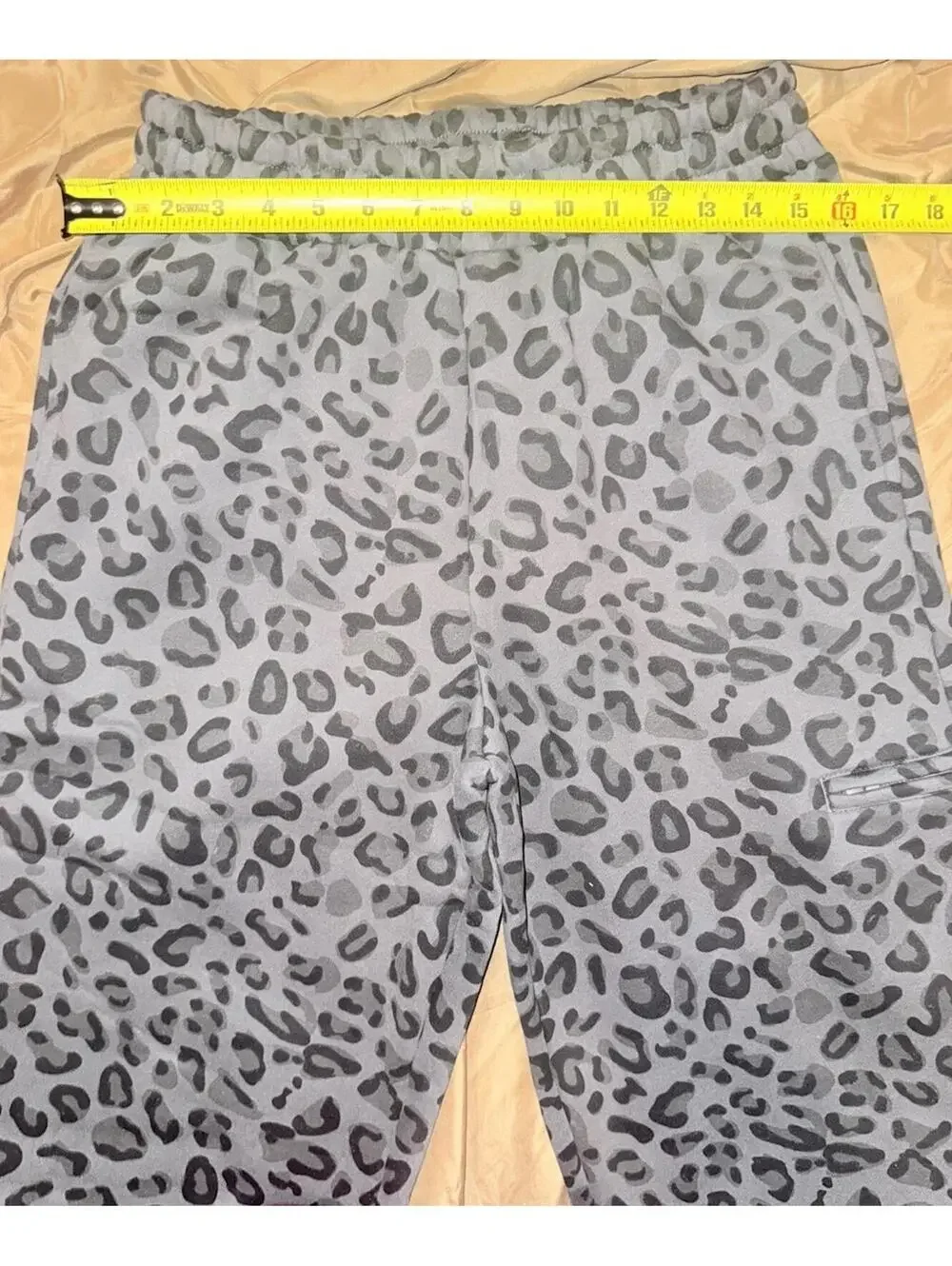 Comfrt Airplane Mode Unisex Sweatpants Medium Color Panther Medium NWB #03